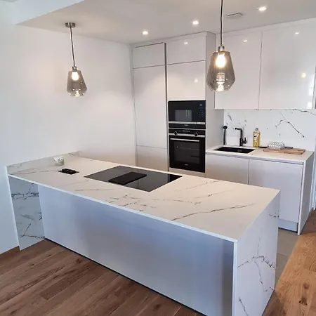 Magnificent Three Beds In City-huge Balcony Apartment Luxembourg